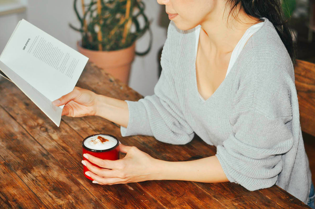  Customer enjoying a chai latte in a cozy café